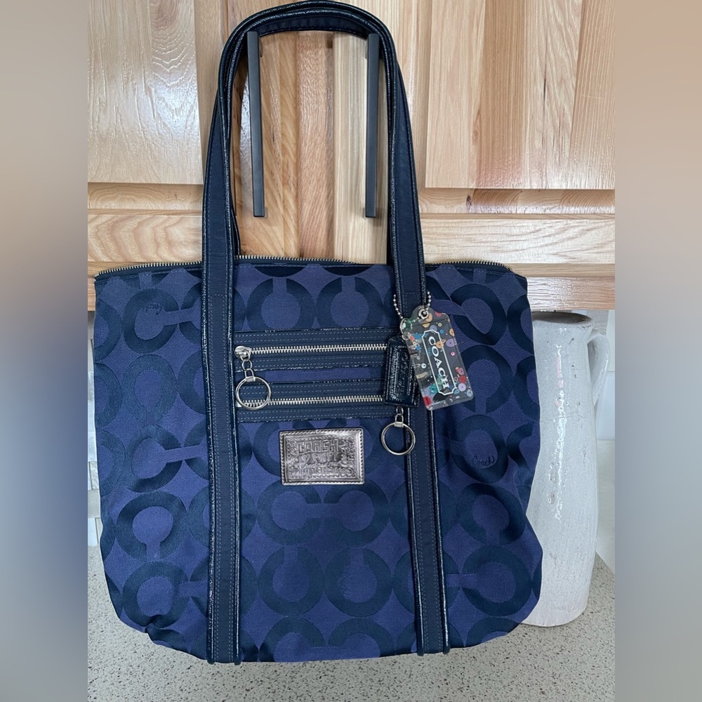 Coach Signature Poppy Glam Tote Shoulder Bag